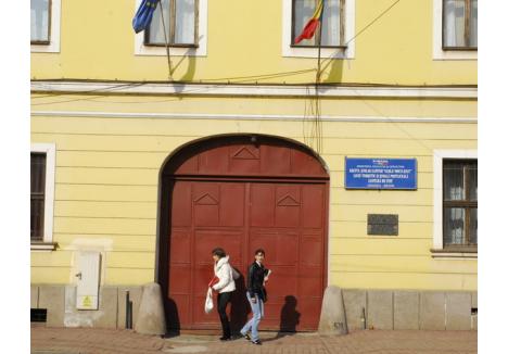 Liceul Saniar (foto) se mută din buricul târgului în Calea Clujului